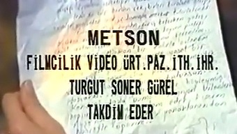 Turkish Couple Shares A Passionate Kiss In Steamy Video